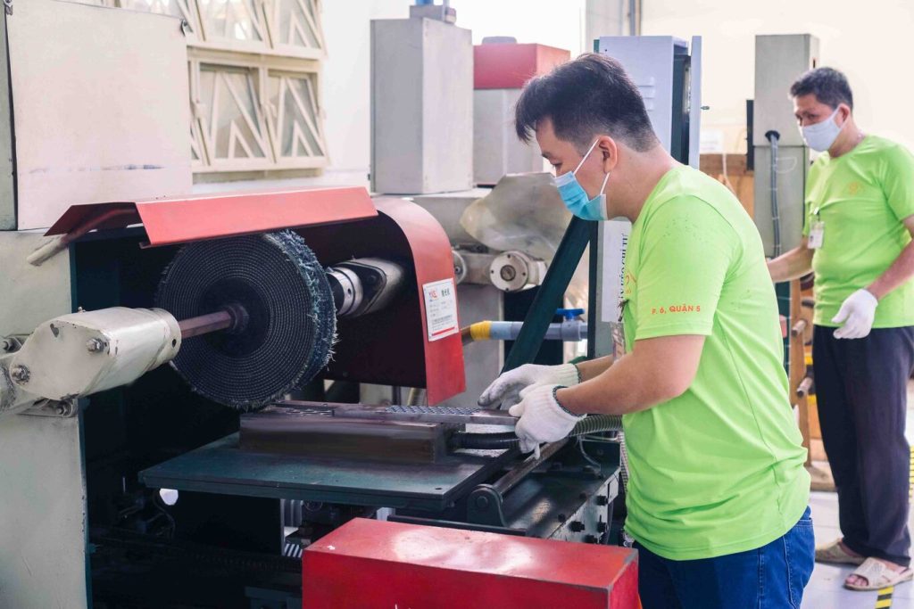 CÔNG TY TIM ĐỎ