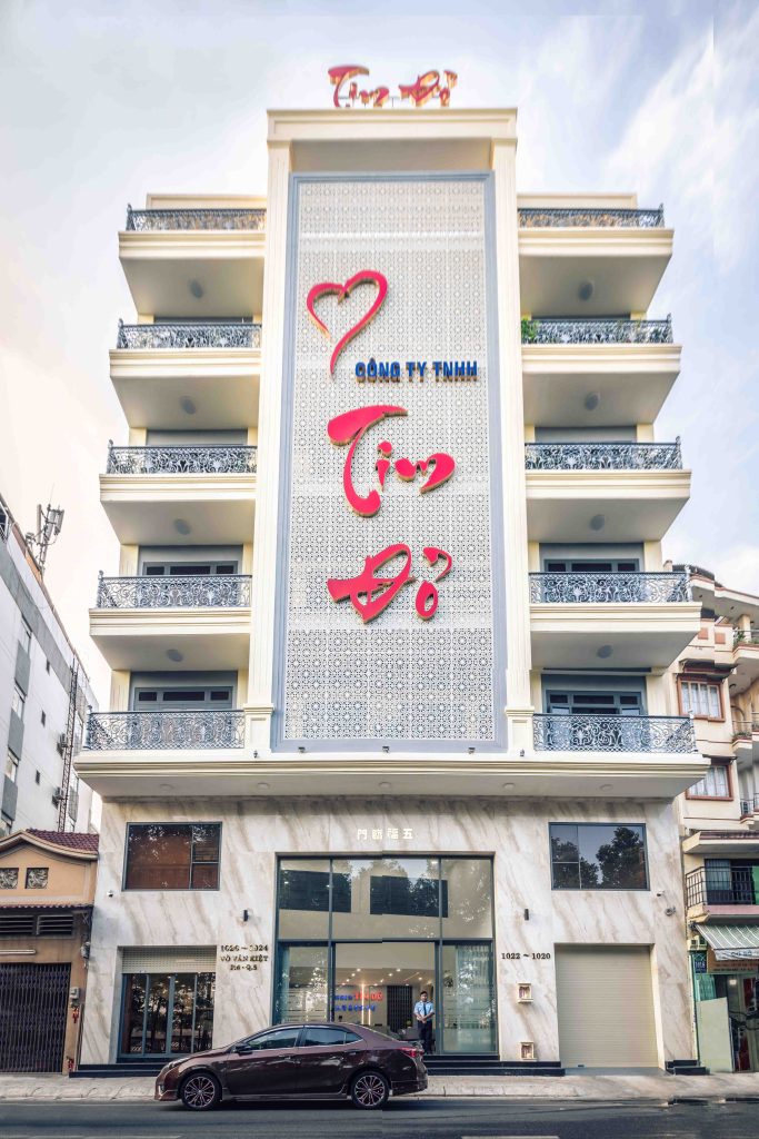 CÔNG TY TIM ĐỎ